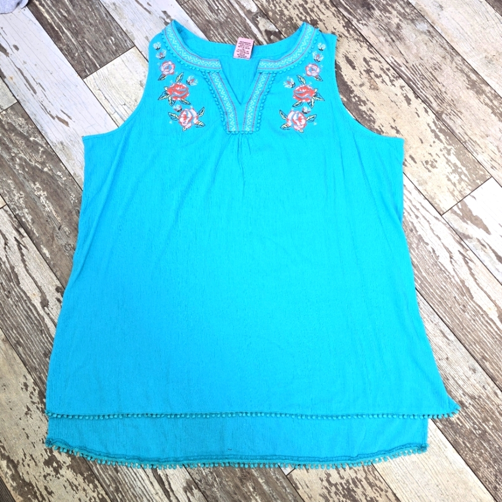 Star Style Women's Embroidered Sleeveless Bohemian Style Top Size XL